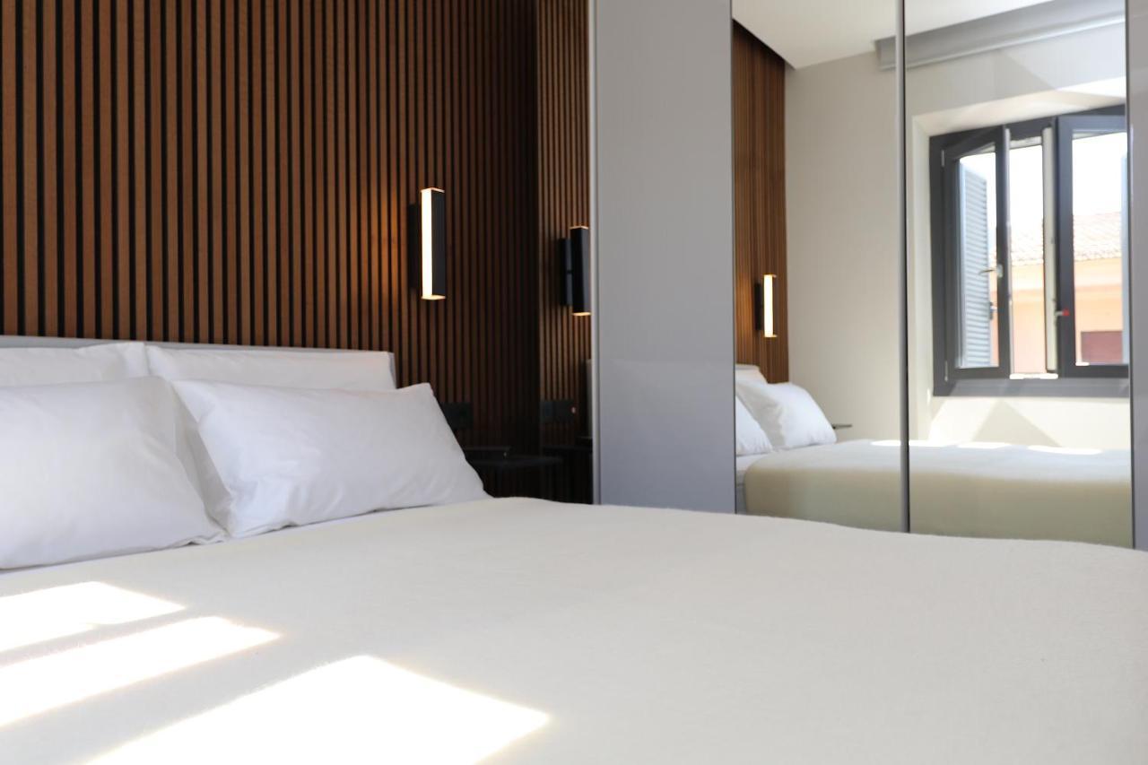 Renovated & Fully Equipped-Luxurious-2Room Fontana Suite, It Just Doesn'T Get Any Better! Olbia Exterior photo